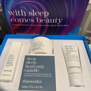 Luxurious beauty sleep set